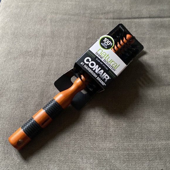 FREE w/purchase of any item $10 or more.Conair Hairbrush, Natural Shine Booster. - Picture 6 of 6